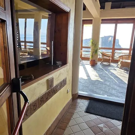 Hotel Normanni 3*